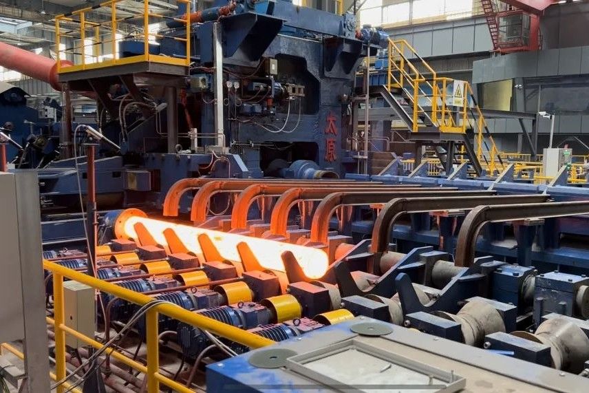 Cangzhou Baoyang Pipeline Equipment Co., Ltd. linha de produção do fabricante